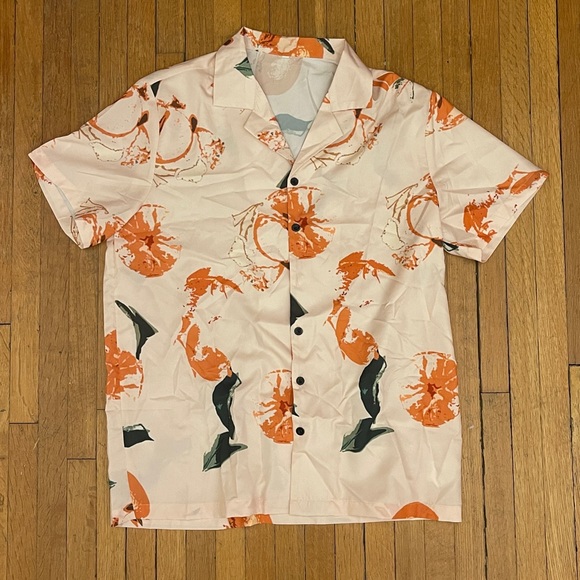 SHEIN Shirt and Short Set - Picture 2 of 3